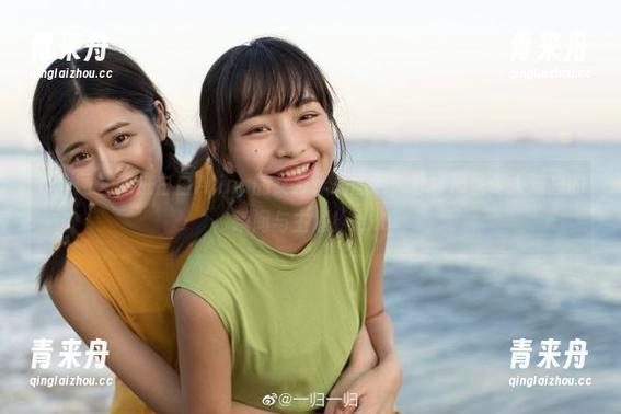 秀人网 - 走进白白Alina的女友作品图包，分享那些令人难忘的瞬间与主题！.txt