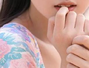 秀人网 – 用高清写真记录程程程的每一套装，感受不一样的风采.txt