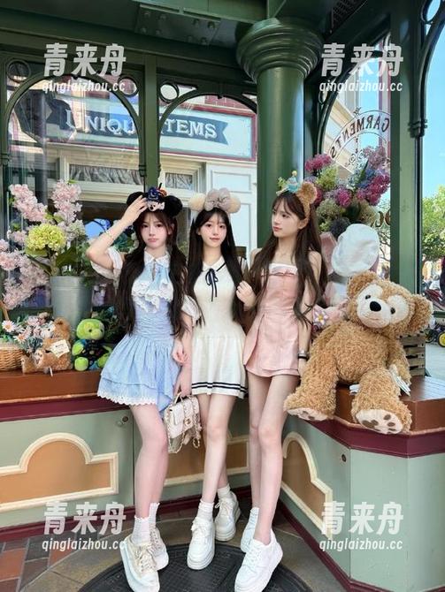 秀人网 - 从容展现自我：芭比KIKI内衣美图写真引领时尚新潮流.txt