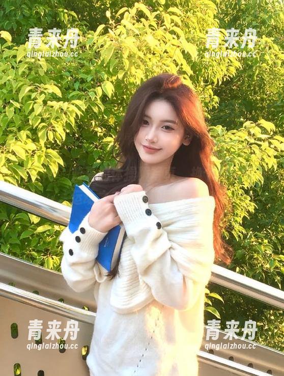 秀人网-蓝夏 秀人网 - 蓝夏的体操服写真,换个角度探寻运动之美的绝妙图片.txt