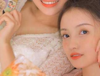 秀人网 – 邹晶晶女王白丝优雅写真合集：感受每一张照片传达的艺术气息.txt