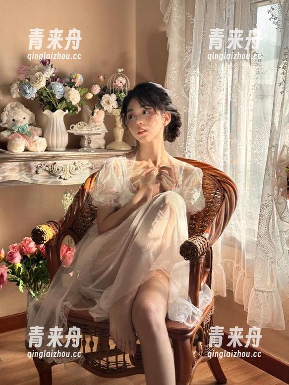 秀人网-金小依 秀人网 - 金小依高跟鞋魅力图集:步履间的自信与优雅,完整写真合集分享.txt