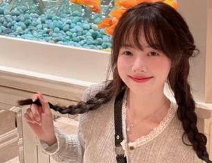 秀人网 – 让无圣光见证：颖仪baby的裤里丝写真，捕捉每一寸美丽.txt