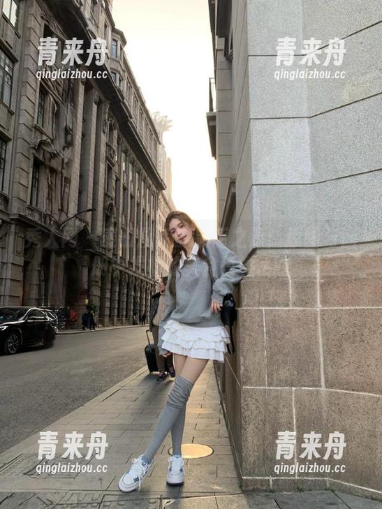 秀人网-麦田 秀人网 - 麦田厨娘的灵感之源:原图与图册中发掘的美食哲学.txt
