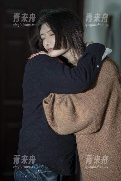 惊艳全场的秋和柯基，在圣诞节推出精美cos，免费下载抢先体验！.txt