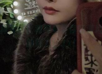美图写真秀：秋和柯基带你畅游地下拳击的魅力！.txt