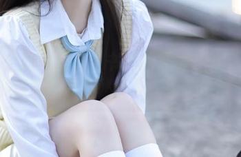 紧急企划 – 深入林书辞的艺术世界：下载她的写真作品《秘书》，绝对值得.txt