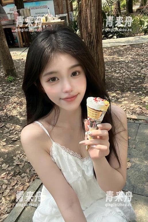 紧急企划 - 高清海边写真集：见希w在浪花中绽放的优雅瞬间，尽显女性的温柔与力量.txt
