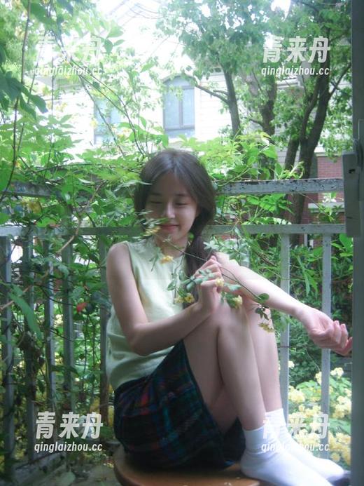 美媛馆 - 任莹樱高清写真集，穿越粉色梦境，感受她的灵动魅力.txt