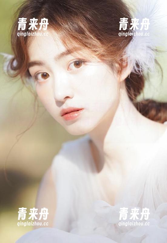 美媛馆 - 奈美nana夏天图集更新，瞬间让你感受清凉，不怕晒黑，只怕心动！.txt