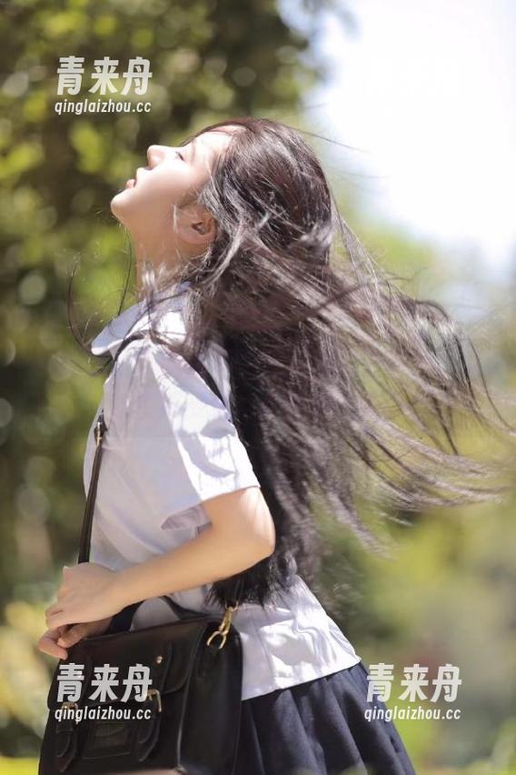 美媛馆-杨晓青儿 美媛馆 - 杨晓青儿带你走进高清户外,壁纸中感受大自然的魅力.txt