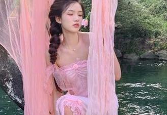 美媛馆 – 精选作品：黄乐然的棉袜艺术，散发青春的气息.txt