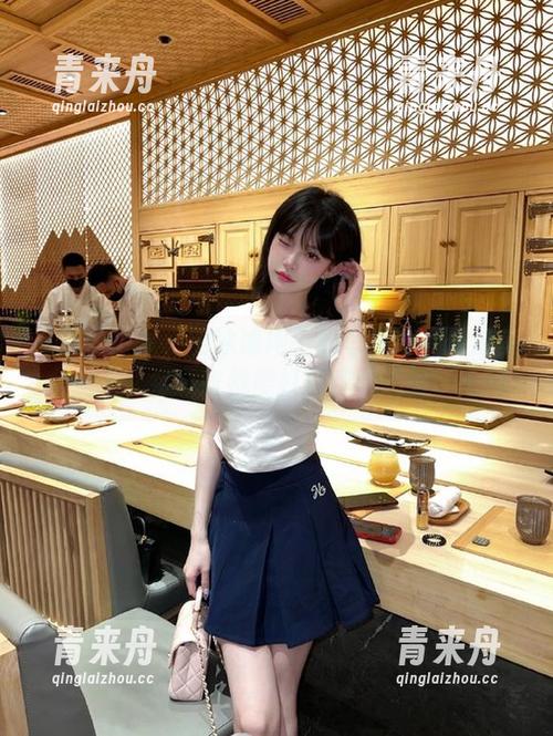 花漾show-田冰冰 花漾show - 田冰冰用厨娘写真作品传递美食感动,每一张都能打动你的心灵。.txt