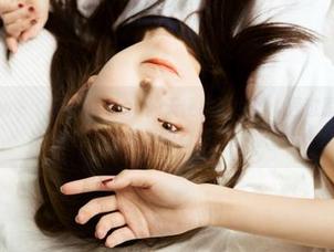 花漾show – 许诺Sabrina的天使缤纷世界：通过原图写真的每一帧感受无尽的幻想与乐趣.txt