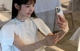 微密圈 – 若若老师的黑丝写真：一场专属定制，视觉上的盛宴.txt