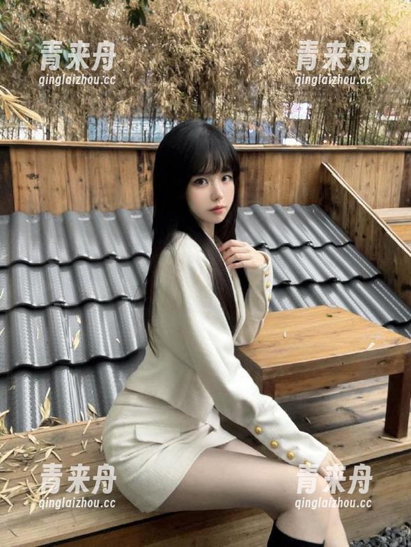 蜜桃社 - 许思铭的纯白写真，感受无圣光下的真实美.txt
