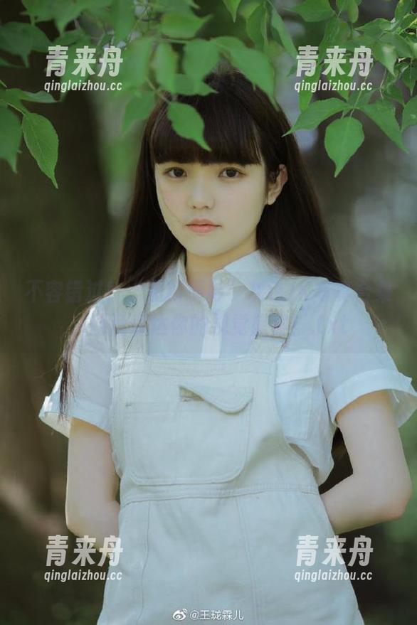 不容错过！“见新摄影”灰色JK写真合集，网盘直达你的视觉盛宴！.txt