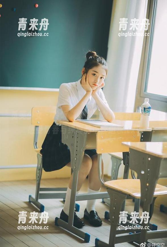 觅芙少女 - 聆听“虹虹”女仆写真合集，感受青春与纯真的不懈追求.txt
