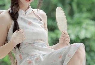 语画界 – 林乐一身着体操服，图集分享艺术与运动完美结合.txt