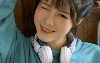 贝贝琪Becky拉毗私房写真原图传递真实而动人的故事.txt