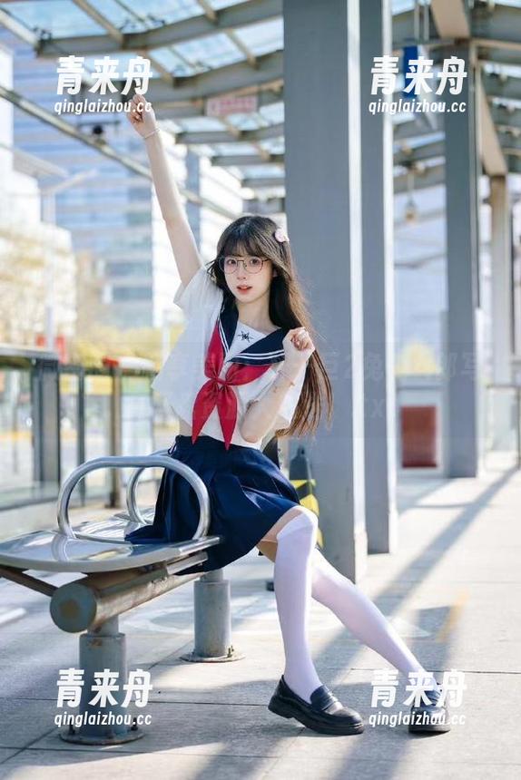 轩子巨2兔 微密圈 - 畅享美丽:轩子巨2兔兔女郎写真网盘资源大放送!.txt