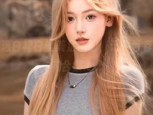 轻兰映画精选白裙白丝美足图册，记录青春与时尚的经典合集.txt