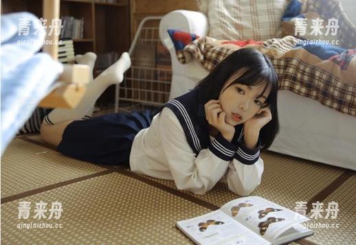 探索逐月Su少女阿狸的视觉盛宴：精彩写真资源合集等你来褒奖！.txt