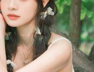 雅拉伊 – 诗诗皮衣作品展：高清捕捉每一处细节与原创灵感的完美结合.txt