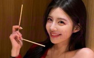 青豆客 – 漫游生活艺术：梁莹Sugar浴缸全套图片带你感受女神的生活之美.txt