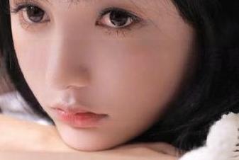 青豆客 – 制服诱惑，琪琪qlql写真更新：感受她独特的魅力与风格！.txt