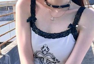 青豆客 – 萌琪琪Lrene高清肉丝写真图集，感受她的温柔与力量，别样的视觉盛宴！.txt