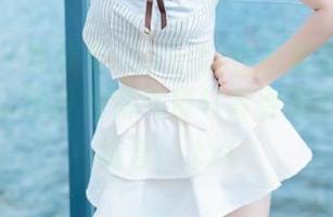青豆客 – 黄歆苑chobits性感制服写真更新上线，感受独特气质与青春活力的完美结合！.txt