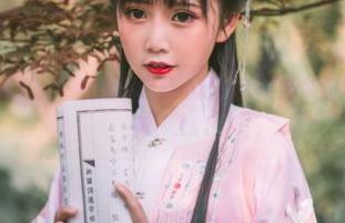 面饼仙儿JK写真，下载后一定要小心，不要被美丽震撼到眼球负荷！.txt