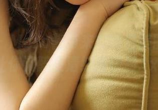 魅妍社 – Mara酱带来的纯白美图合集：让你沉醉在清纯的瞬间.txt