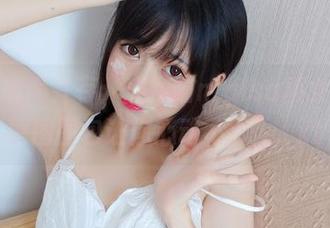 梦幻与时尚并存：魔物喵nigisa巫女自拍包原图图包让你心动不已！.txt