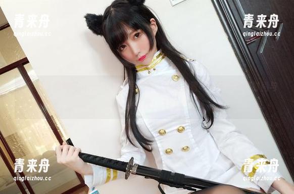 快来下载魔物喵nigisa最新写真集，领略物置の女子大生的时尚与青春碰撞！.txt