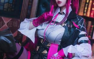 妆容、身材双在线，鹿八岁baby最新瑜伽写真合集，简直是让人羡慕嫉妒恨！.txt