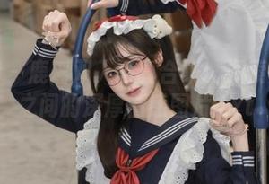 微密圈 – 鹿瑶双人写真合集：探索人与人之间的深厚情感图片.txt