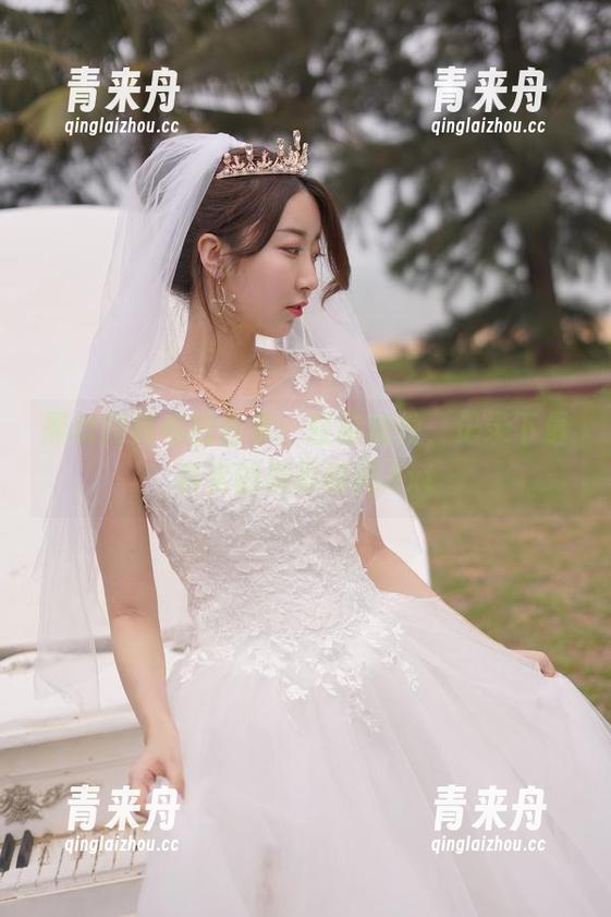 黑川短裤私拍合集：轻松随性，记录下最真实的摄影瞬间.txt